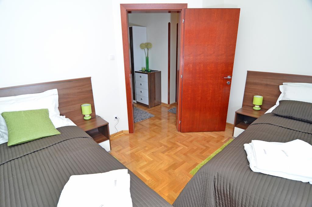 Apartments Biser Vrnjačka Banja Стая снимка