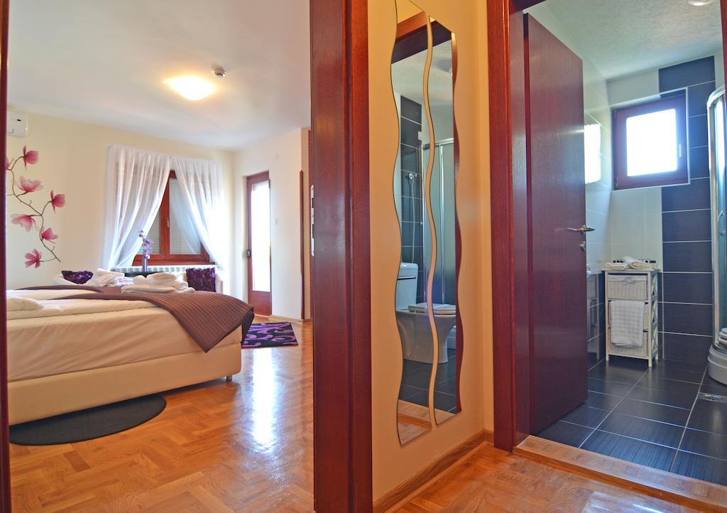 Apartments Biser Vrnjačka Banja Стая снимка