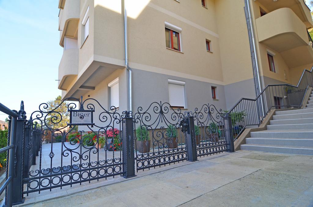 Apartments Biser Vrnjačka Banja Екстериор снимка